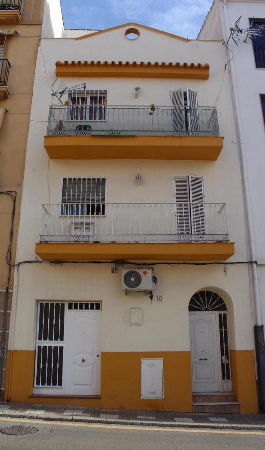 Appartement And New With Balcony Close To The 2ºb *